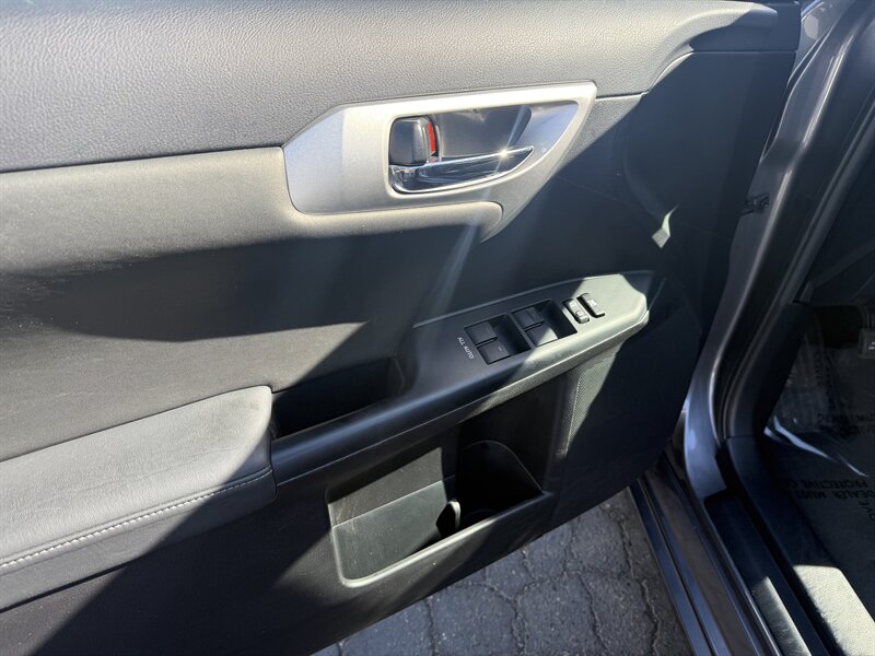 2012 Lexus CT 200h   - Photo 7 - Sacramento, CA 95841