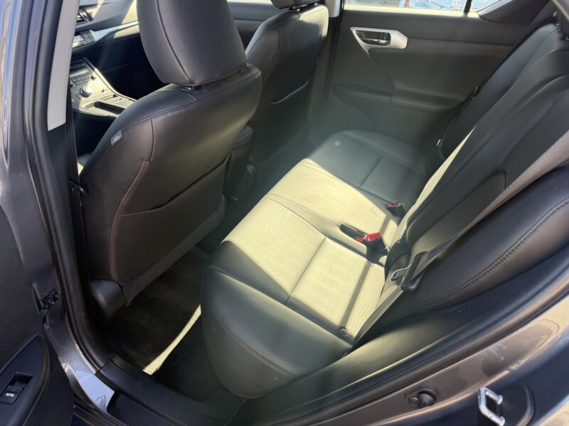 2012 Lexus CT 200h   - Photo 16 - Sacramento, CA 95841