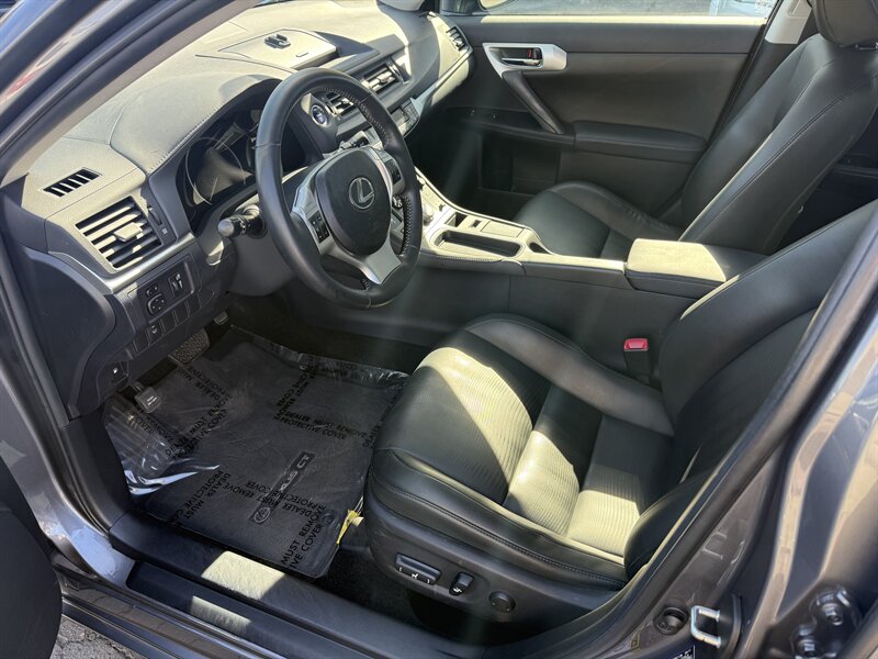2012 Lexus CT 200h   - Photo 9 - Sacramento, CA 95841