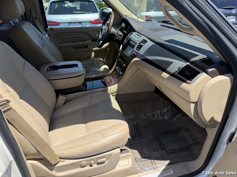 2014 Cadillac Escalade ESV Premium - Photo 15 - Sacramento, CA 95841