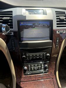 2014 Cadillac Escalade ESV Premium - Photo 14 - Sacramento, CA 95841