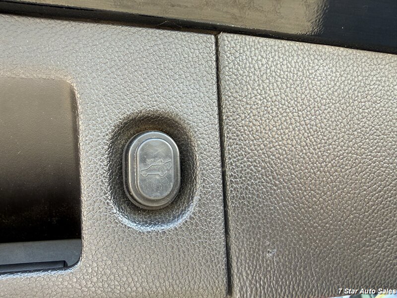 2016 Chevrolet Suburban LTZ - Photo 28 - Sacramento, CA 95841