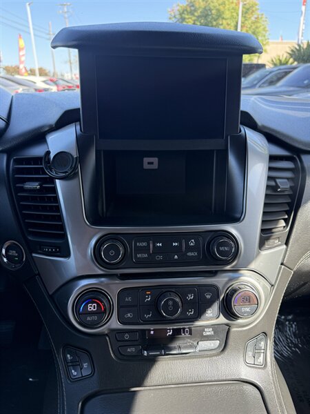 2016 Chevrolet Suburban LTZ - Photo 13 - Sacramento, CA 95841