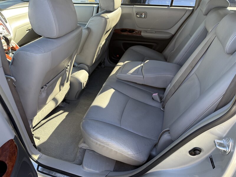 2006 Toyota Highlander Limited   - Photo 12 - Sacramento, CA 95841