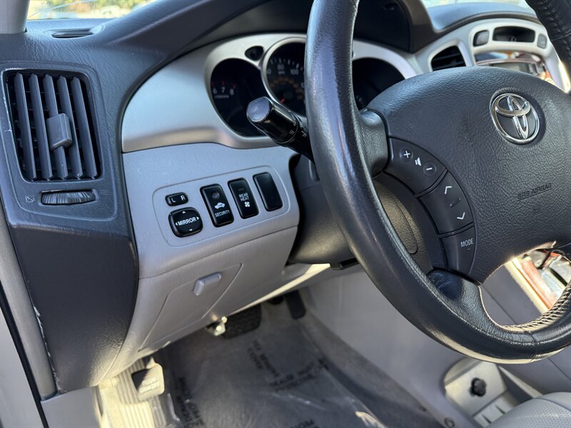 2006 Toyota Highlander Limited   - Photo 8 - Sacramento, CA 95841
