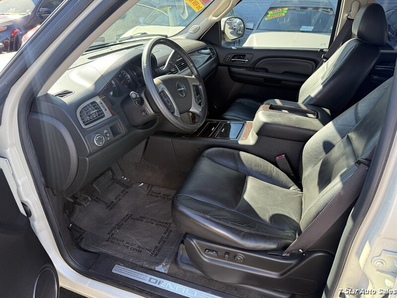 2009 GMC Yukon Denali - Photo 8 - Sacramento, CA 95841