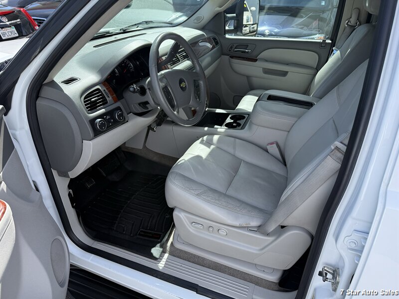 2014 Chevrolet Suburban LT - Photo 9 - Sacramento, CA 95841