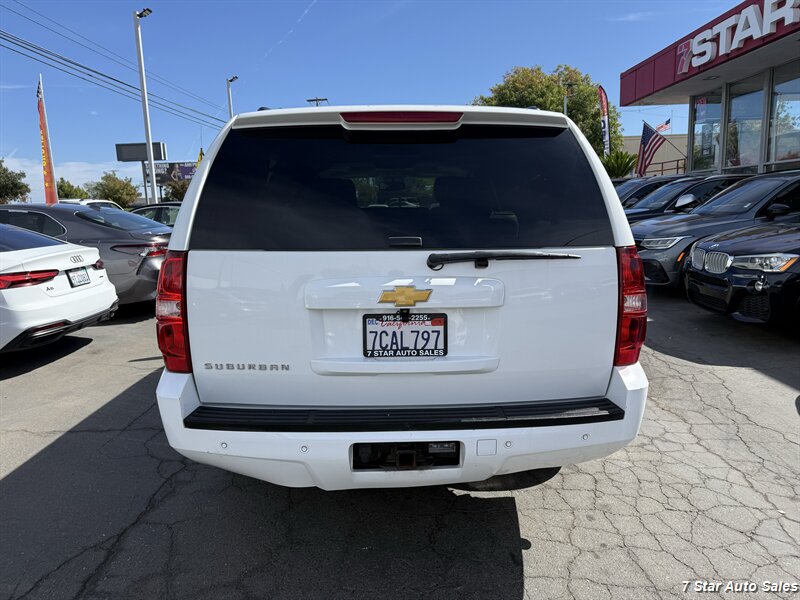 2014 Chevrolet Suburban LT - Photo 5 - Sacramento, CA 95841