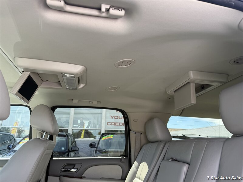 2014 Chevrolet Suburban LT - Photo 21 - Sacramento, CA 95841