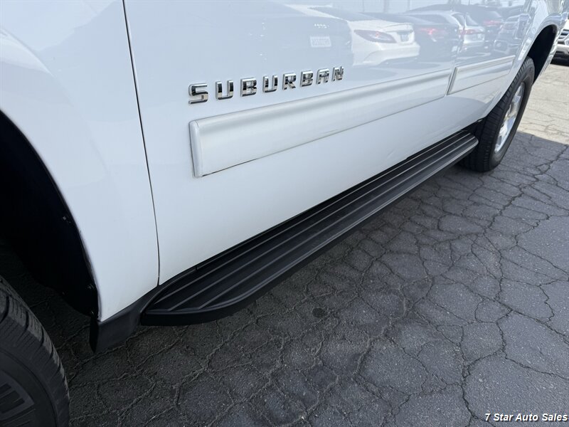 2014 Chevrolet Suburban LT - Photo 19 - Sacramento, CA 95841