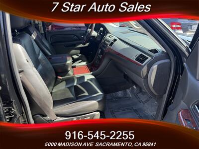 2011 Cadillac Escalade ESV Premium   - Photo 13 - Sacramento, CA 95841
