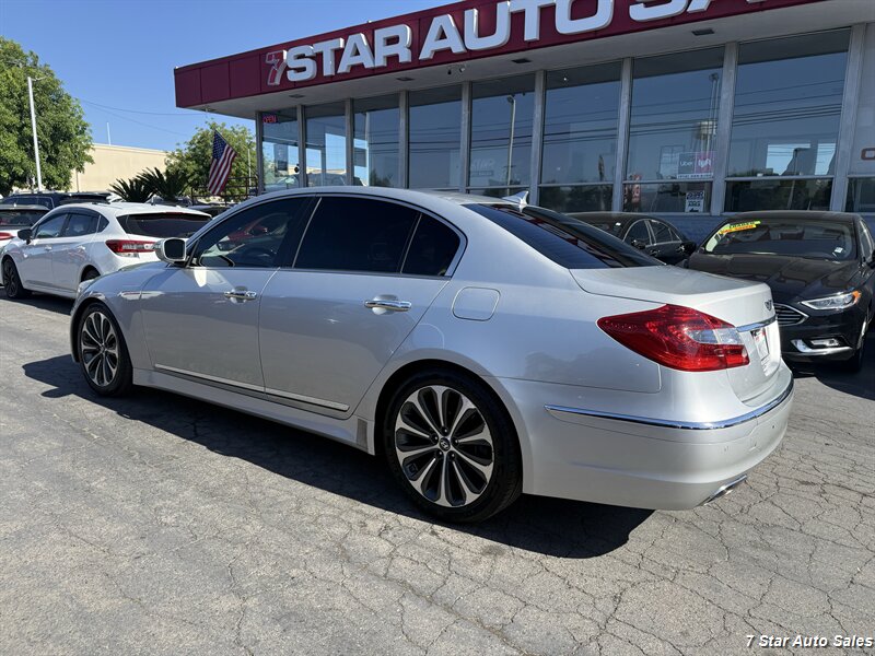 2012 Hyundai Genesis 5.0L - Photo 4 - Sacramento, CA 95841