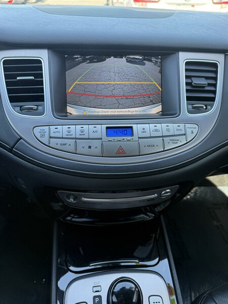 2012 Hyundai Genesis 5.0L - Photo 13 - Sacramento, CA 95841