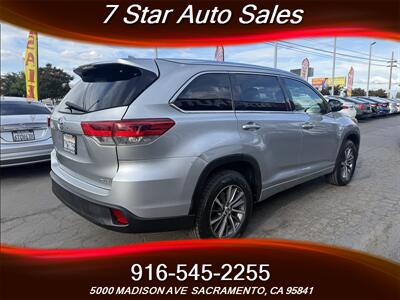 2017 Toyota Highlander XLE   - Photo 6 - Sacramento, CA 95841