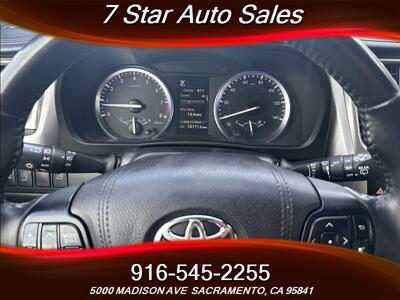 2017 Toyota Highlander XLE   - Photo 8 - Sacramento, CA 95841