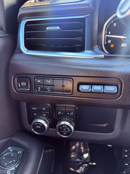 2021 GMC Yukon XL Denali - Photo 9 - Sacramento, CA 95841
