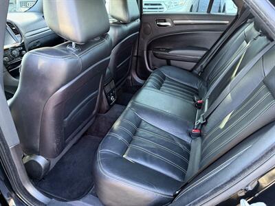 2012 Chrysler 300 S V6   - Photo 15 - Sacramento, CA 95841