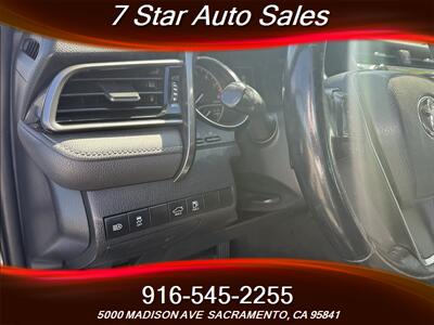 2019 Toyota Camry SE   - Photo 8 - Sacramento, CA 95841