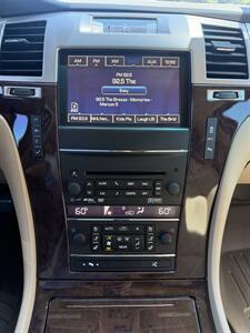 2013 Cadillac Escalade Premium - Photo 12 - Sacramento, CA 95841