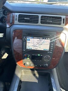 2011 Chevrolet Suburban LT   - Photo 12 - Sacramento, CA 95841