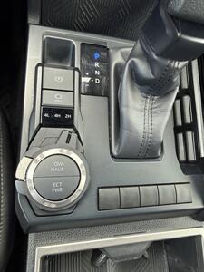 2024 Toyota Tacoma SR5   - Photo 11 - Sacramento, CA 95841