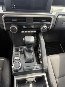 2024 Toyota Tacoma SR5   - Photo 14 - Sacramento, CA 95841