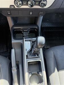 2017 Toyota Tacoma SR5   - Photo 11 - Sacramento, CA 95841