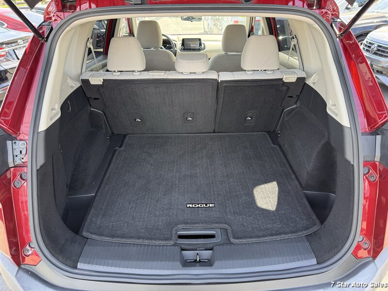 2021 Nissan Rogue SV - Photo 17 - Sacramento, CA 95841
