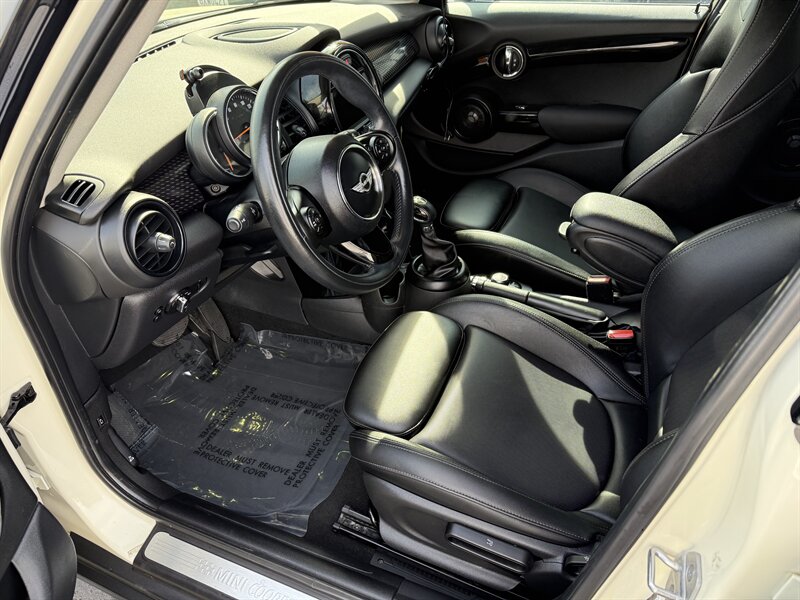 2018 MINI Hardtop 4 Door Cooper S   - Photo 9 - Sacramento, CA 95841