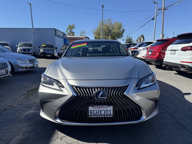 2019 Lexus ES 300h Luxury   - Photo 2 - Sacramento, CA 95841