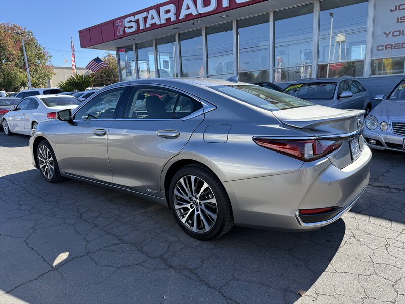 2019 Lexus ES 300h Luxury   - Photo 4 - Sacramento, CA 95841