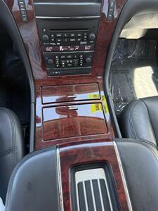 2013 Cadillac Escalade ESV Luxury   - Photo 12 - Sacramento, CA 95841