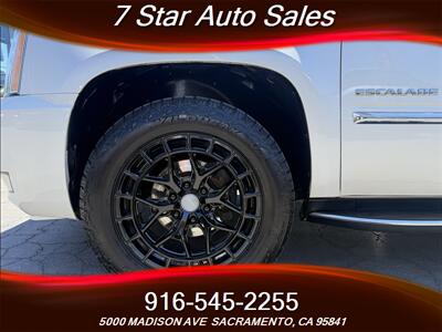 2013 Cadillac Escalade ESV Luxury   - Photo 26 - Sacramento, CA 95841