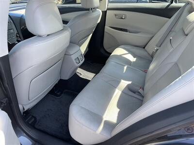 2011 Lexus ES 350   - Photo 10 - Sacramento, CA 95841