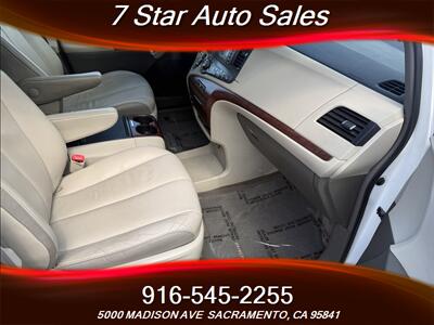 2014 Toyota Sienna Limited 7-Passenger   - Photo 15 - Sacramento, CA 95841