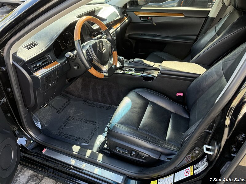 2015 Lexus ES 300h - Photo 9 - Sacramento, CA 95841