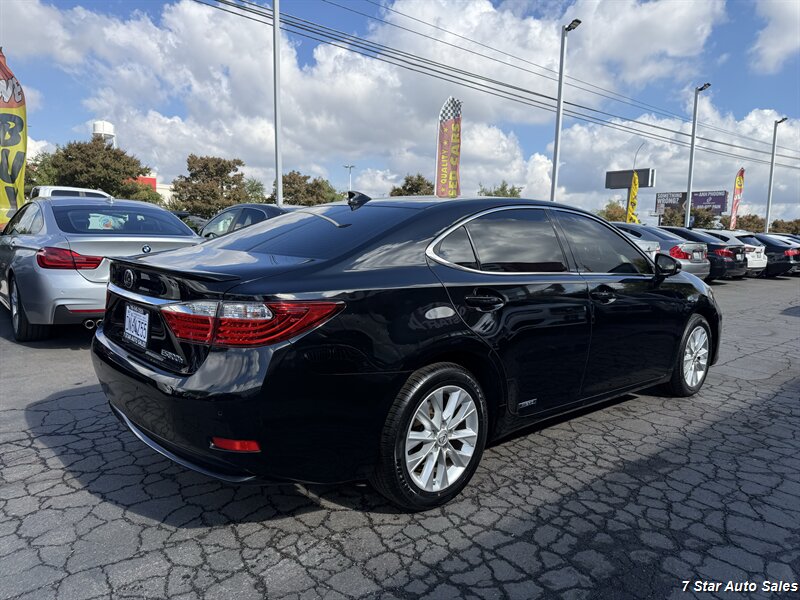 2015 Lexus ES 300h - Photo 6 - Sacramento, CA 95841