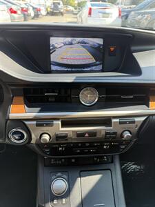 2015 Lexus ES 300h - Photo 12 - Sacramento, CA 95841