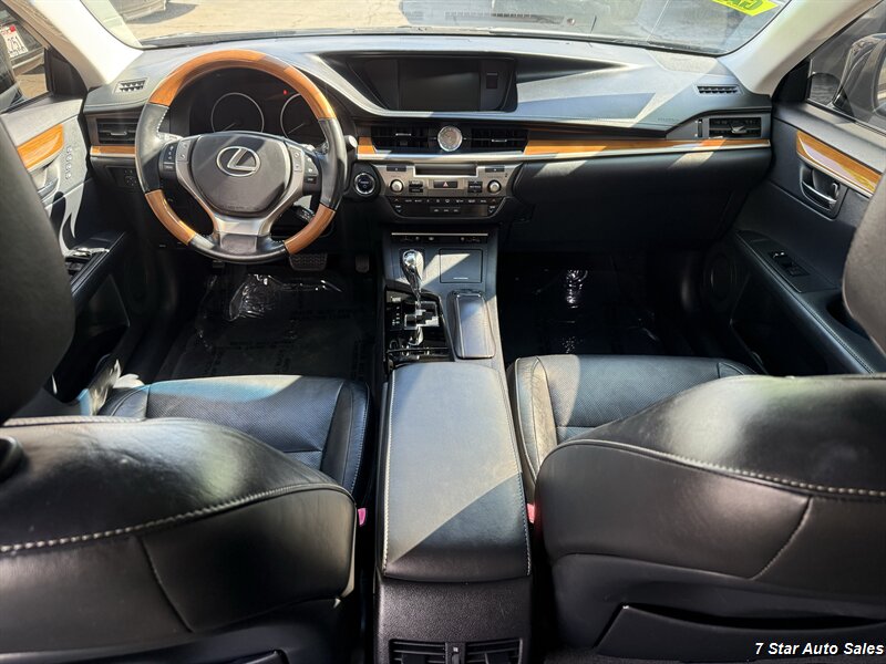 2015 Lexus ES 300h - Photo 11 - Sacramento, CA 95841