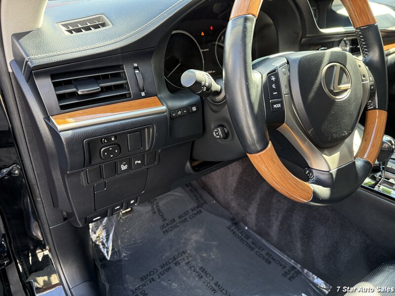 2015 Lexus ES 300h - Photo 8 - Sacramento, CA 95841