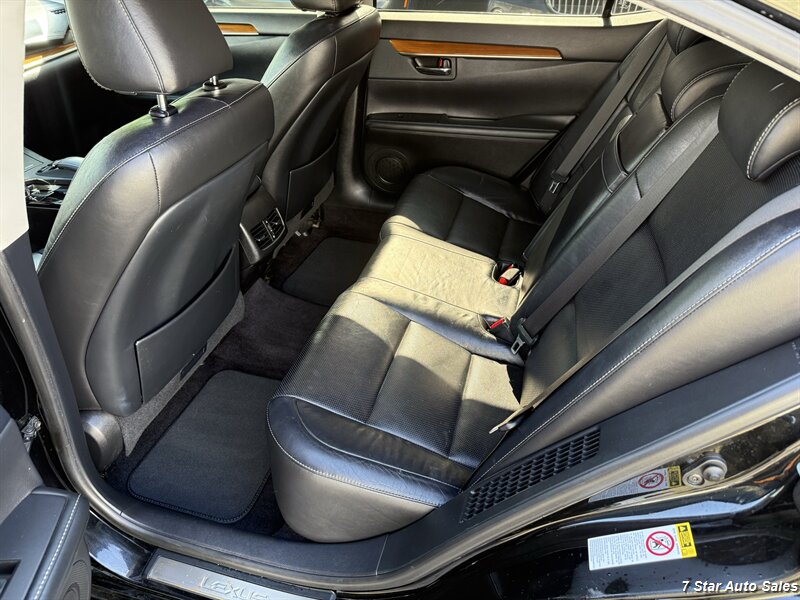 2015 Lexus ES 300h - Photo 16 - Sacramento, CA 95841