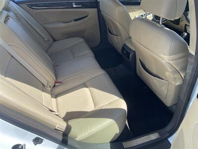 2011 Hyundai Genesis 3.8   - Photo 13 - Sacramento, CA 95841