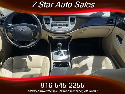 2011 Hyundai Genesis 3.8   - Photo 10 - Sacramento, CA 95841