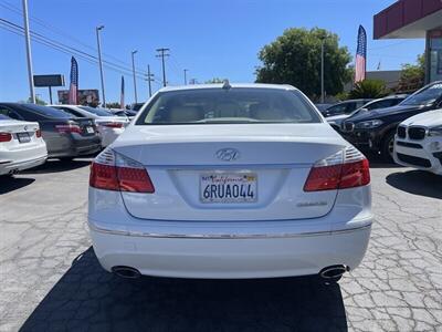 2011 Hyundai Genesis 3.8   - Photo 5 - Sacramento, CA 95841