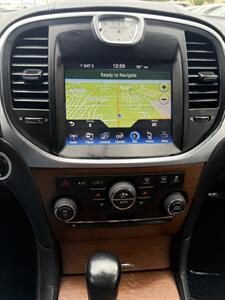 2014 Chrysler 300C John Varvatos Luxury - Photo 12 - Sacramento, CA 95841