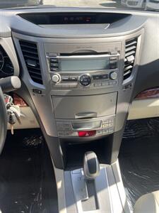 2010 Subaru Legacy 2.5i Limited   - Photo 13 - Sacramento, CA 95841