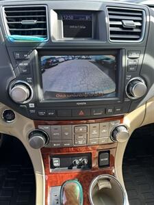 2012 Toyota Highlander Limited   - Photo 13 - Sacramento, CA 95841