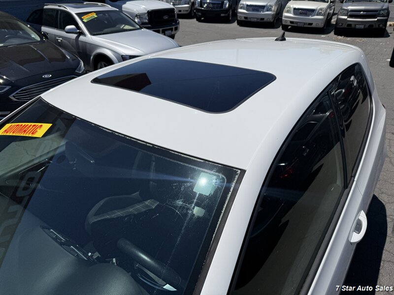 2011 Volkswagen GTI Base PZEV - Photo 14 - Sacramento, CA 95841