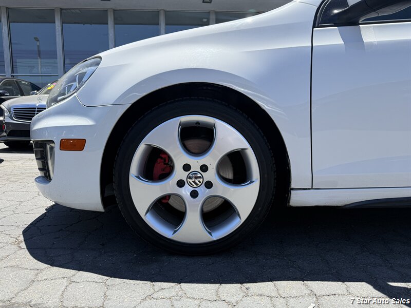 2011 Volkswagen GTI Base PZEV - Photo 18 - Sacramento, CA 95841