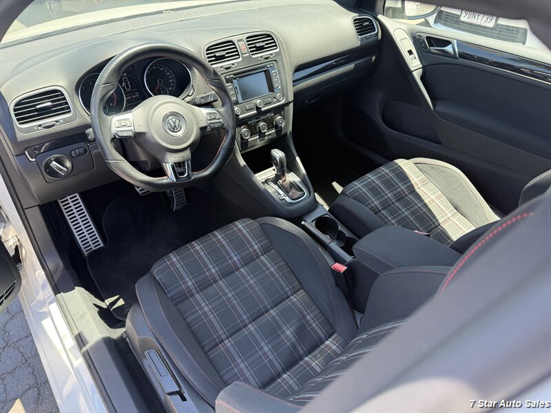 2011 Volkswagen GTI Base PZEV - Photo 10 - Sacramento, CA 95841